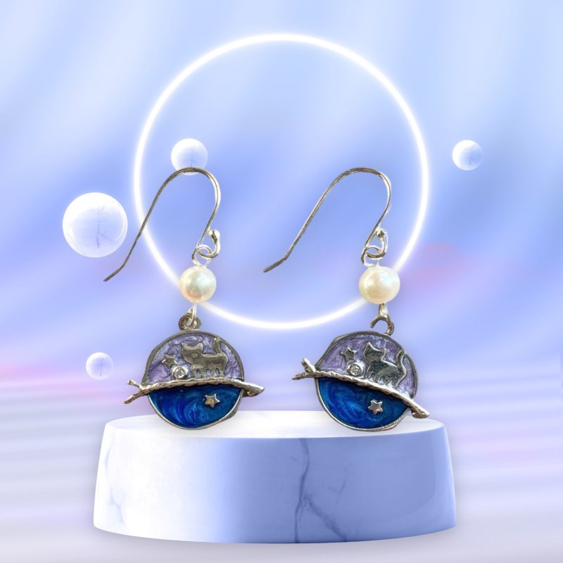 Cat and Planet Fresh Water Pearl Silver Earrings - Earrings & Clip-ons - Sterling Silver White