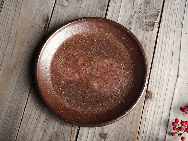日本岡山備前 陶器 陶盤 sr3-035 (21.5cm) - 碟子/醬料碟 - 陶 咖啡色