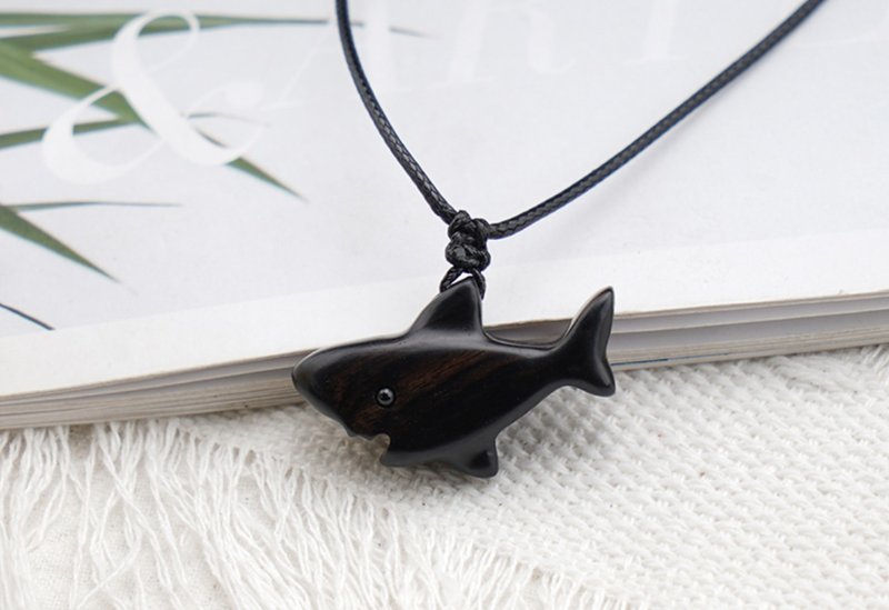 Simple handmade shark sandalwood pendant clavicle necklace - Necklaces - Wood Black