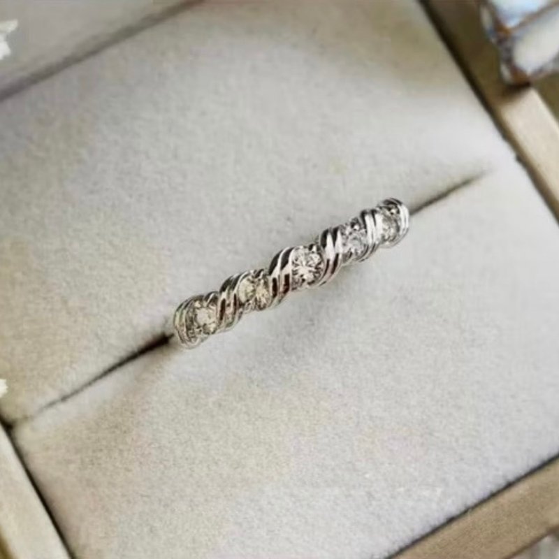 Twisted Rope Design White Zircon Ring - 戒指 - 半寶石 透明
