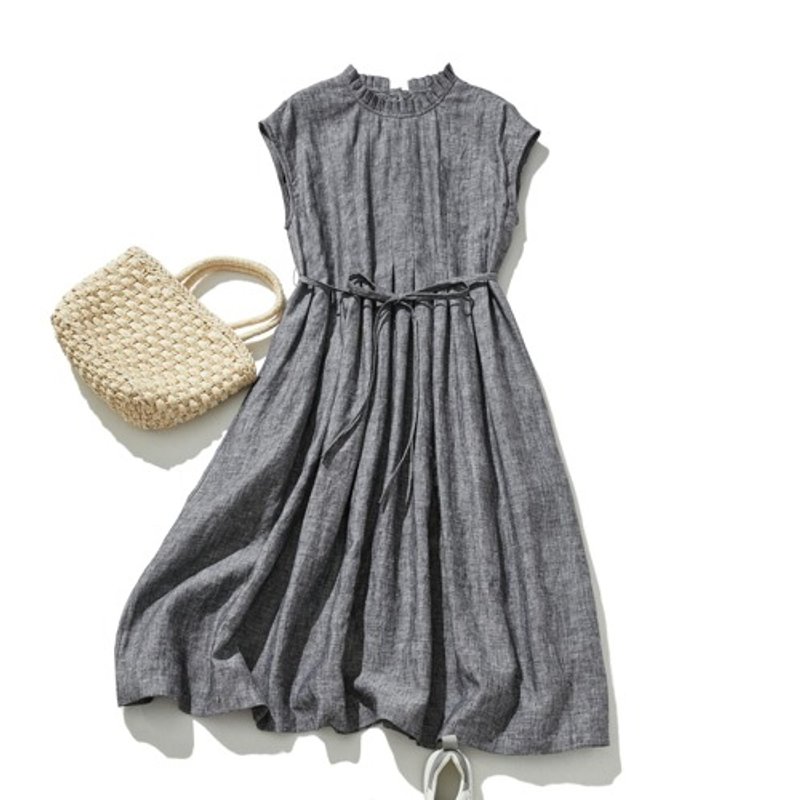 A Linen dress with a delicate design that will captivate you Long dress with belt Dark gray 240625-2 - ชุดเดรส - ผ้าฝ้าย/ผ้าลินิน 