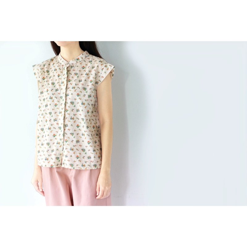 Chinese collar shirt with long sleeves, cream color, flower lover pattern - Women's Tops - Cotton & Hemp 