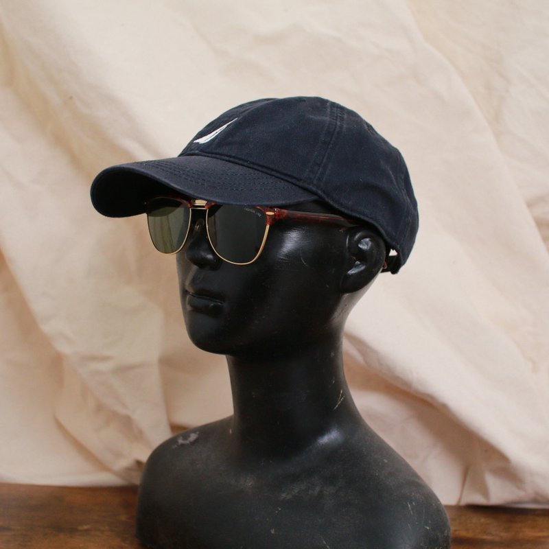 Back to Green:經典品牌帽款 黑底 Nautica d-05 vintage cap - 帽子 - 棉．麻 