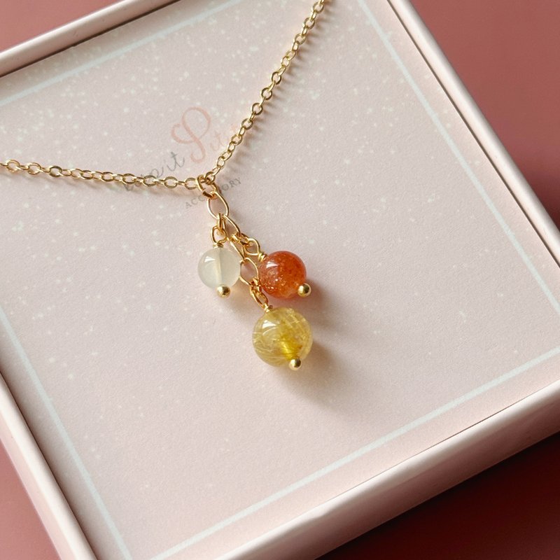 Lucky golden treasure! Blonde crystal gold strawberry crystal moonstone natural stone crystal necklace (one box) - สร้อยคอ - โลหะ สีส้ม