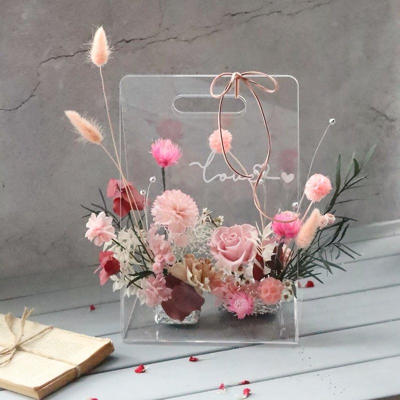 Tangible Mother's Day | Transparent Acrylic eternal flower box with eternal flower gift for self-pickup at the store - ช่อดอกไม้แห้ง - พืช/ดอกไม้ 
