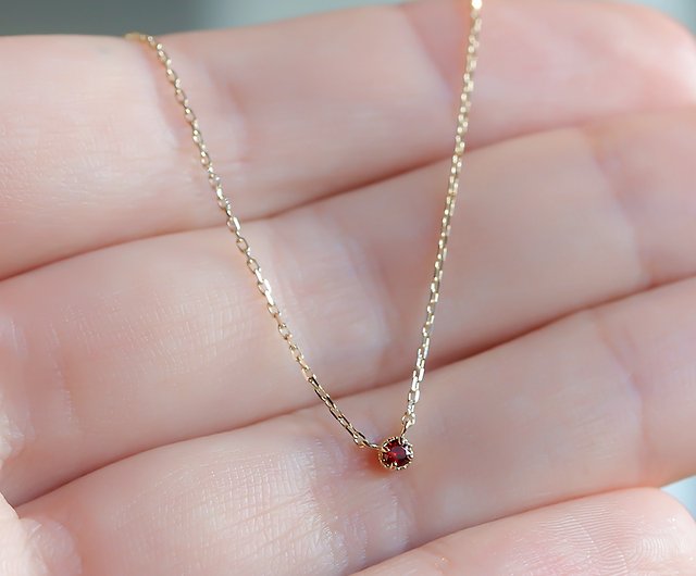 1月誕生石 K10 ガーネットの一粒ネックレス ~Petela~ (K18 変更可能) - ショップ RASPIA Jewelry ネックレス -  Pinkoi