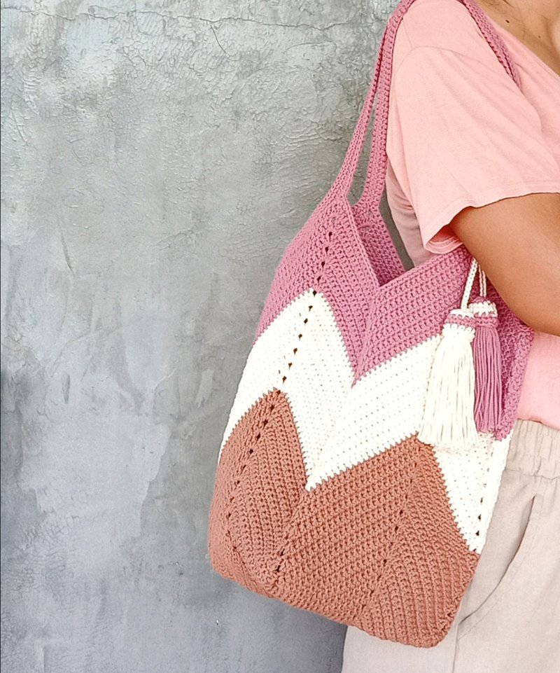 brown granny square bag knitted bag - 手提包/手提袋 - 棉．麻 