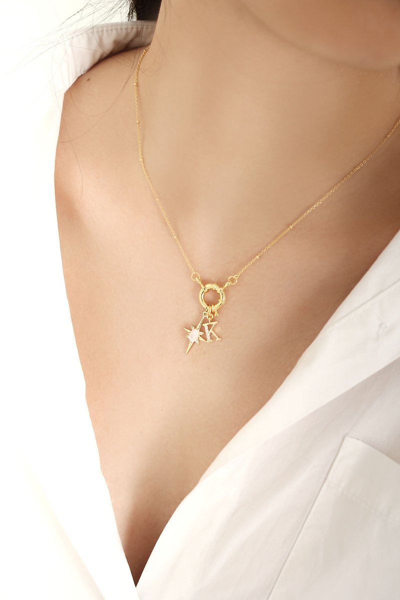 Beaded Hoop Necklace with Charm - สร้อยคอ - เงินแท้ สีทอง