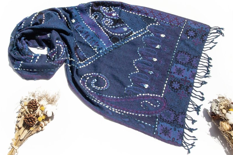 Cashmere/boiled wool shawl/knitted scarf/embroidered scarf/cashmere shawl-flower - ผ้าพันคอถัก - ขนแกะ สีน้ำเงิน