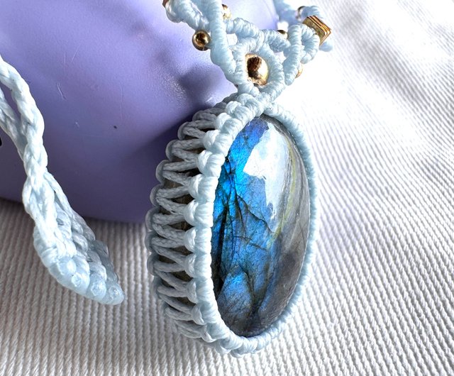 ラブラドライト マクラメ編みペンダントネックレス（男女兼用可天然石