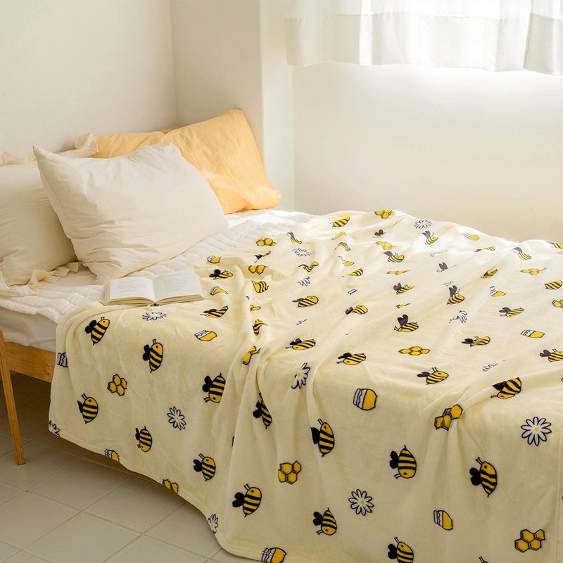 Korean printed flannel blanket-M type [2 in group] Spot discount winter blanket warm quilt car blanket - ผ้าห่ม - เส้นใยสังเคราะห์ 