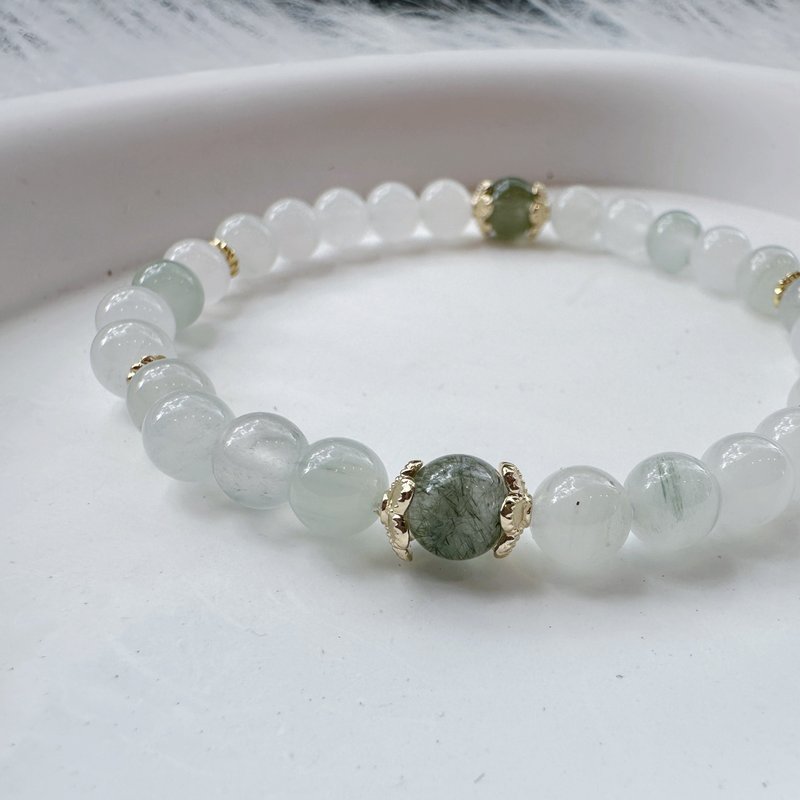 Tianshan Emerald X Green Rabbit Hair-Natural Classical Temperament Design Bracelet - สร้อยข้อมือ - คริสตัล สีเขียว