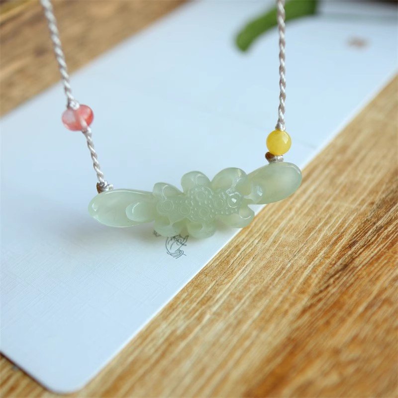 【荷韻】和田玉冰晴水蓮花吊墜正品掛件鎖骨鏈高冰青白玉禮物 - 項鍊 - 玉石 綠色