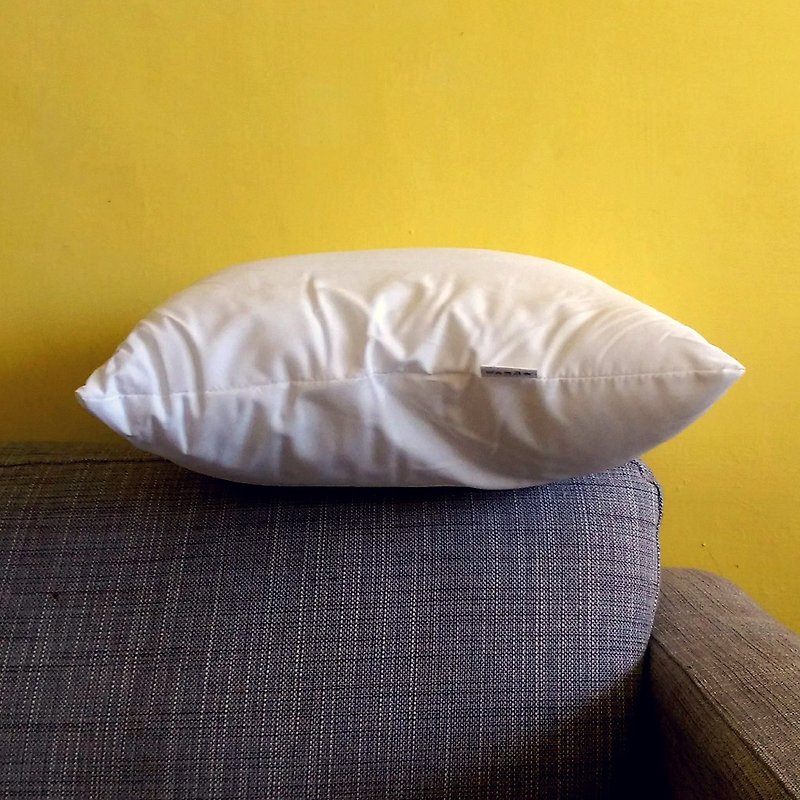 Taiwan made pillow heart _45x45 cm _ polyester fiber - หมอน - เส้นใยสังเคราะห์ 