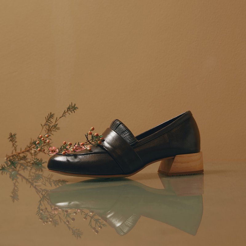 BLACK - PAMPAS Loafers - รองเท้าอ็อกฟอร์ดผู้หญิง - หนังแท้ สีดำ