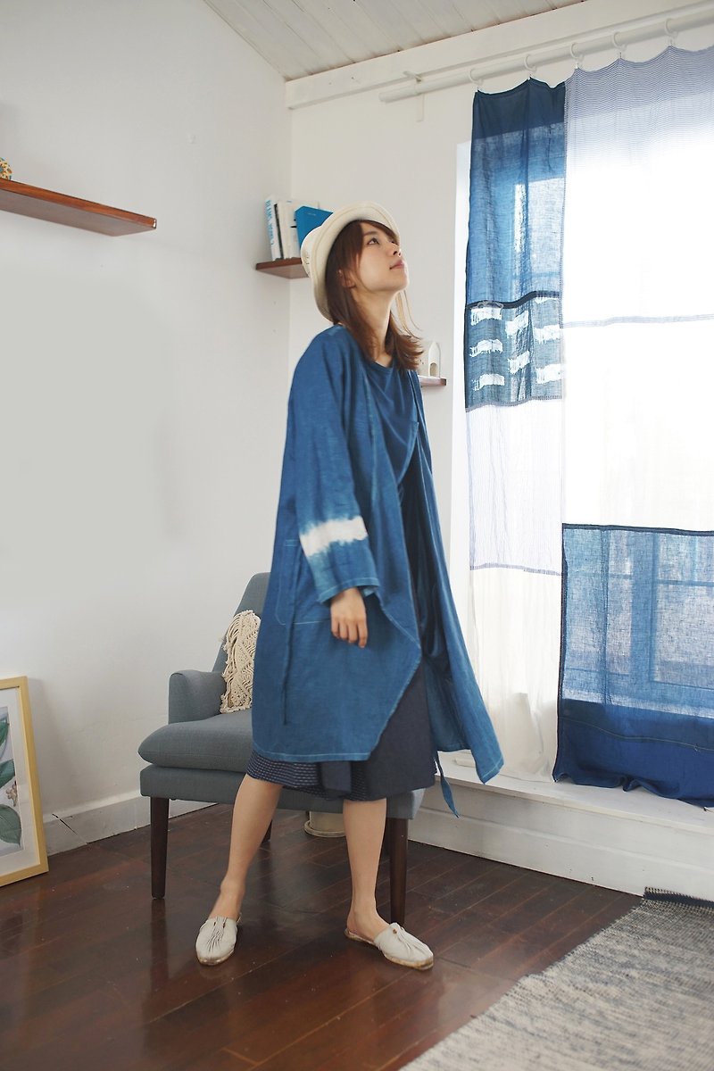 【fete】Blue robe - เสื้อผู้หญิง - ผ้าฝ้าย/ผ้าลินิน สีน้ำเงิน