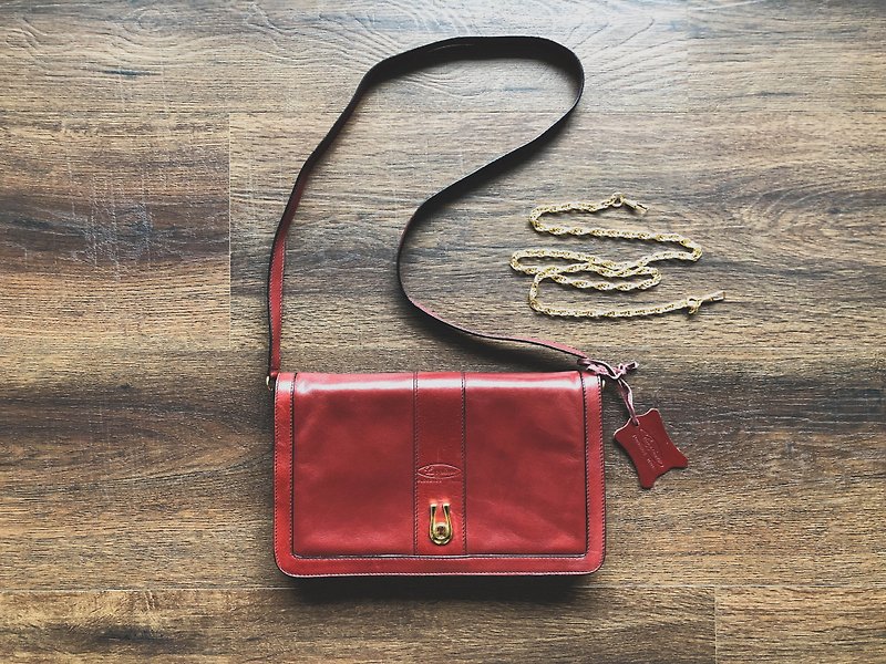 VINTAGE Caggiano FLORENCE ITALIA Shoulder Bag / Envelope Bag / Clutch - Messenger Bags & Sling Bags - Genuine Leather Red