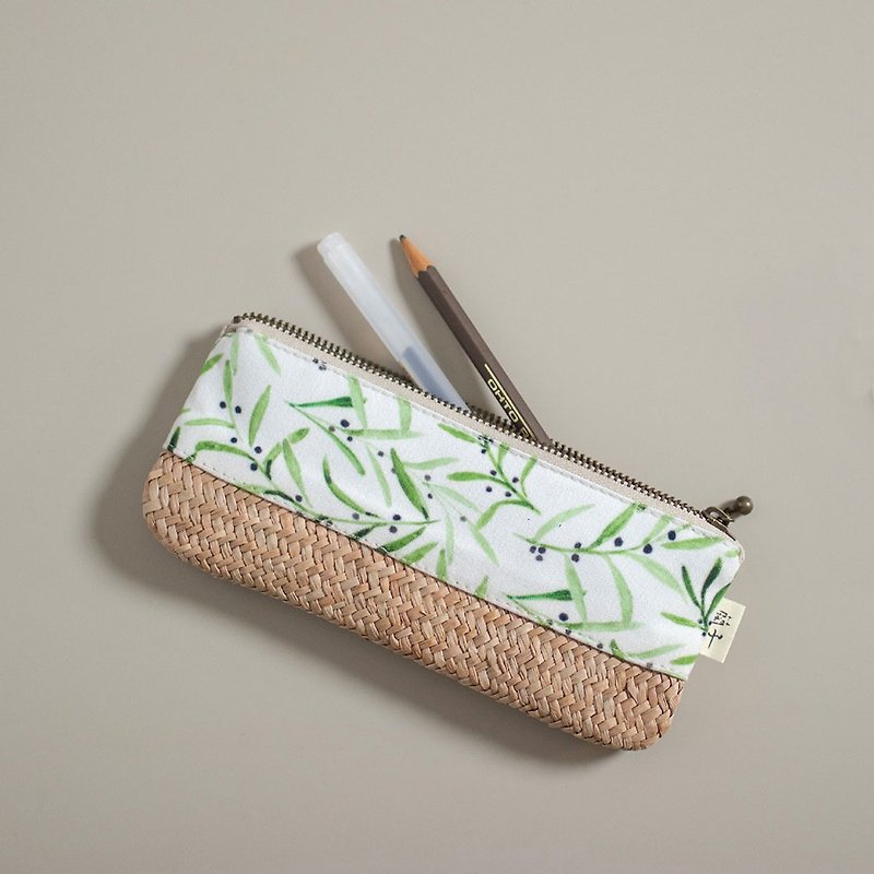 い草花柄ペンバッグ/い草織り - ペンケース・筆箱 - 寄せ植え・花 
