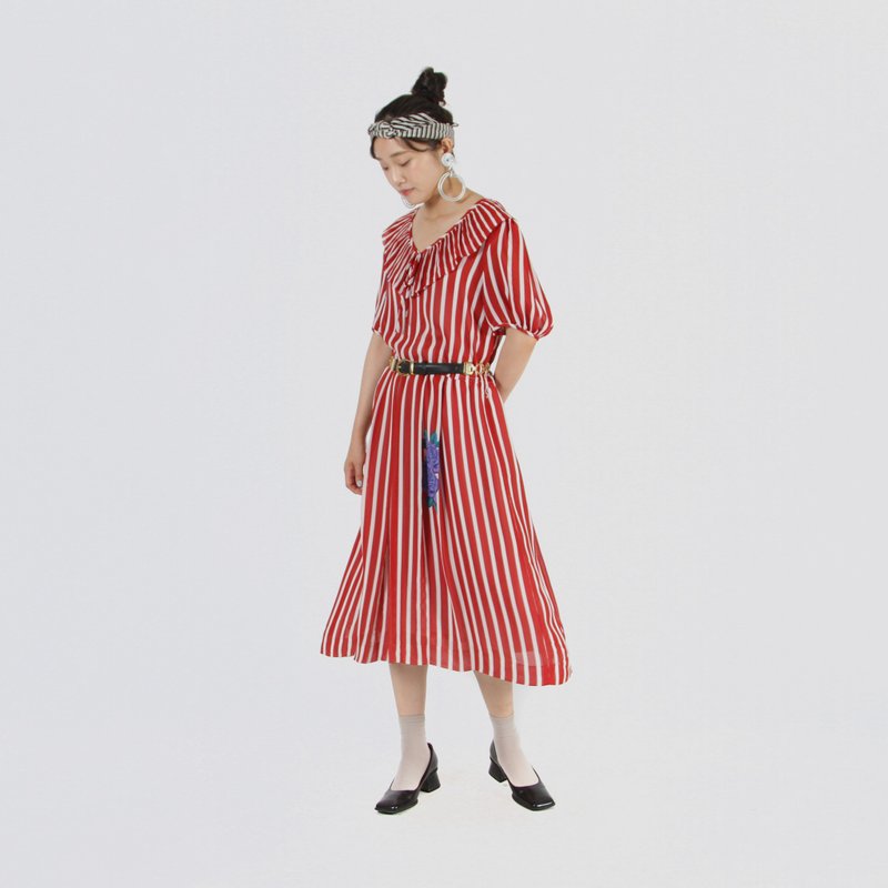 [Egg Plant Vintage] Midsummer Festival Stripe Print Short-Sleeve Vintage Dress - ชุดเดรส - เส้นใยสังเคราะห์ สีแดง