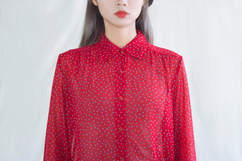Red triangle swirl vintage long sleeve shirt - Women's Shirts - Polyester Red