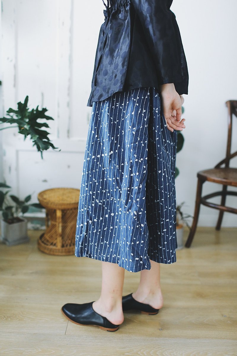 【fete】River batik half skirt dress Buttons long skirt - กระโปรง - ผ้าฝ้าย/ผ้าลินิน สีน้ำเงิน