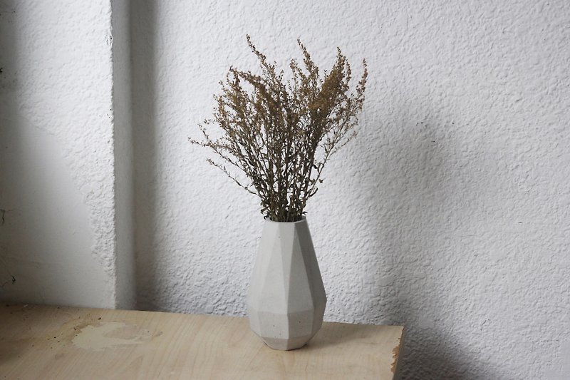 Large water drop | Cement geometric flower dry vase (additional dry flowers can be purchased) - Pottery & Ceramics - Cement Gray