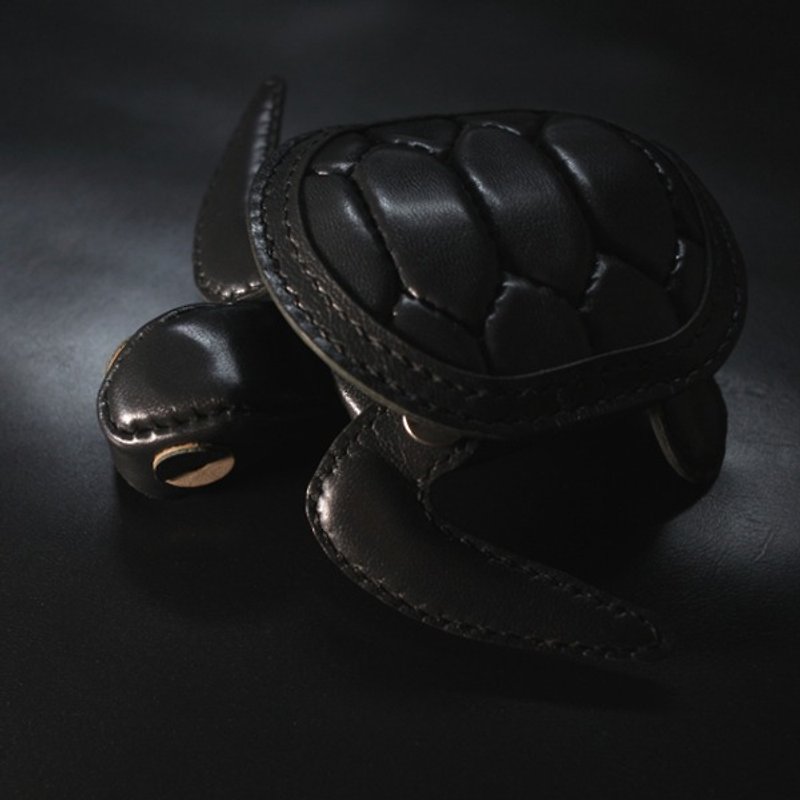 ONE+ Signature Limited Turtle Coin Purse Jewelry Bag Ocean Black Gold Turtle Bag - กระเป๋าใส่เหรียญ - หนังแท้ สีเขียว