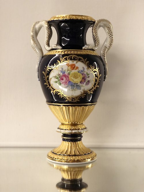 German Meissen MEISSEN full color imperial blue heavy gold classical flower  snake neck vase ㄧ grade