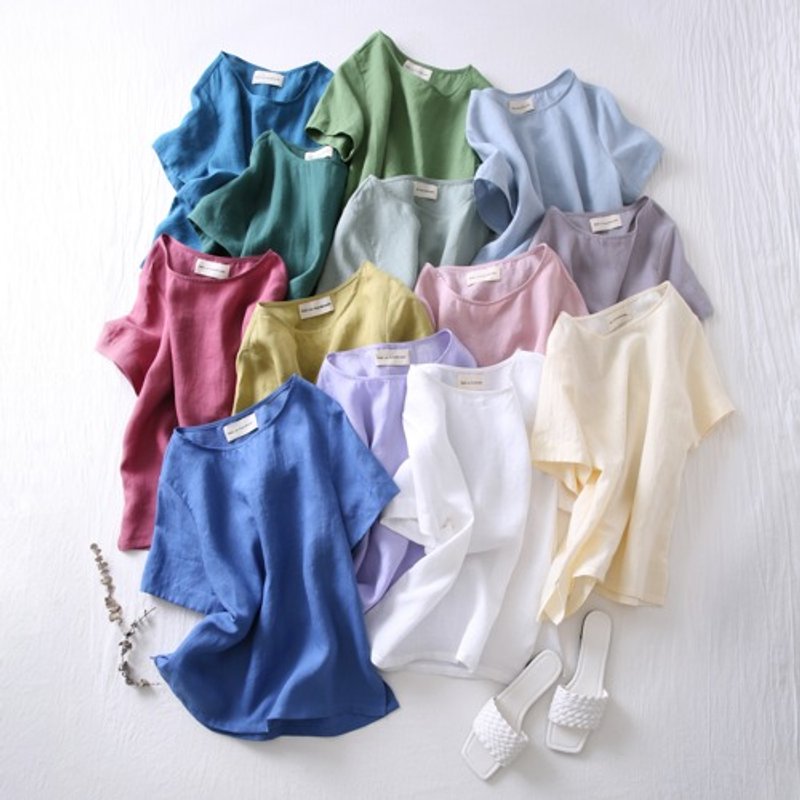 You'll want to buy several! A sophisticated and simple Linen blouse. Short-sleeved T-shirt. Available in 13 colors. Short-sleeved 210406 - Women's Tops - Other Materials 