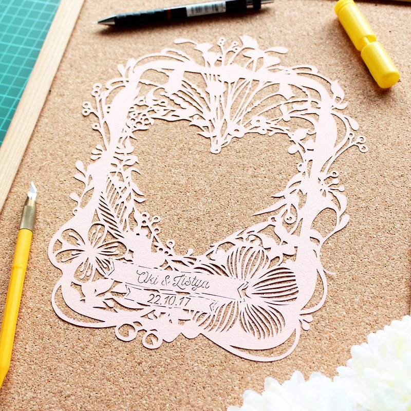 Custom WEDDING/ANNIVERSARY/BIRTHDAY/NEWBORN GIFT Handmade Paper Cutting - ของวางตกแต่ง - กระดาษ หลากหลายสี