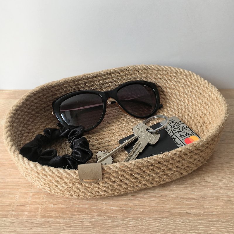Jute basket for storage, key and change holder, jute rope tray - 收納箱/收納用品 - 環保材質 咖啡色