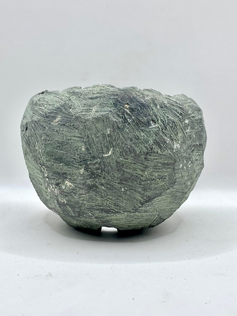 Rock Ball Bowl - Weathered x Bronze - Plants - Cement Transparent
