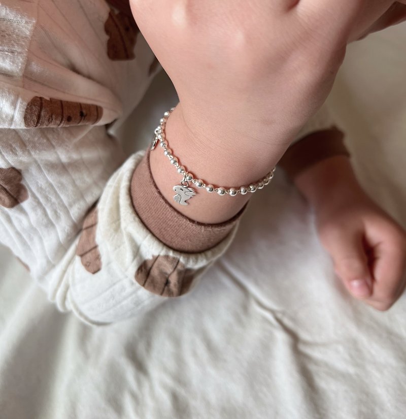 Dragon baby - flat single pendant - sterling silver bracelet - 925 sterling silver bracelet - can be engraved - full moon gift birthday - สร้อยข้อมือ - เงินแท้ สีเงิน