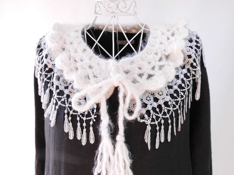 Attached collar, hand-knitted, wide lace, 2 types of ribbons, easy makeover - Other - Wool White
