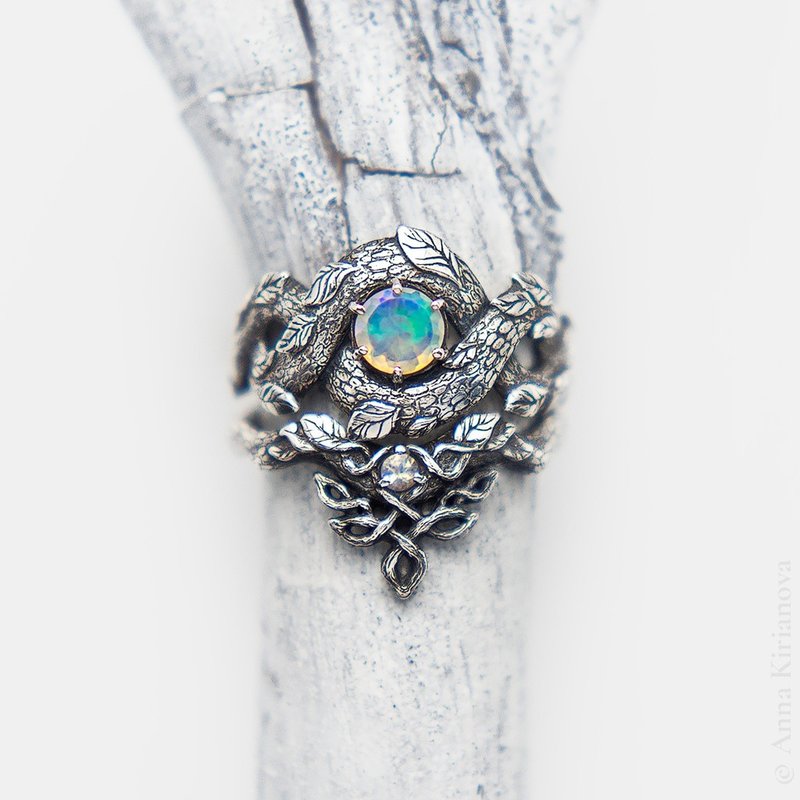 Set of Dragon Ring with Ethiopian Opal and Leaf and Vine Ring with Moonstone - แหวนทั่วไป - เงินแท้ สีเงิน