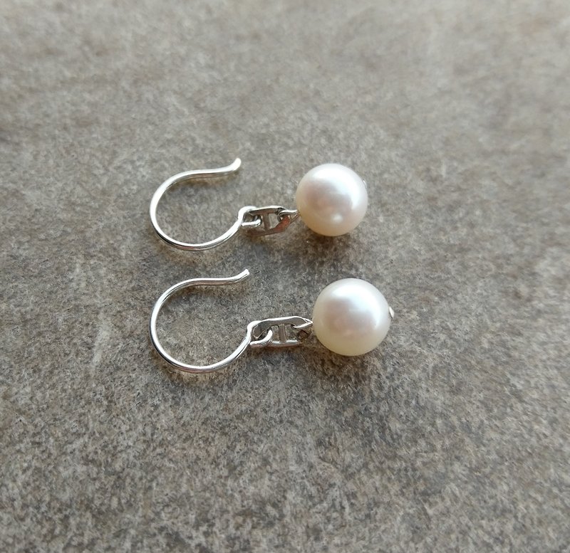 Deco freshwater pearl sterling silver earrings - ต่างหู - โลหะ 