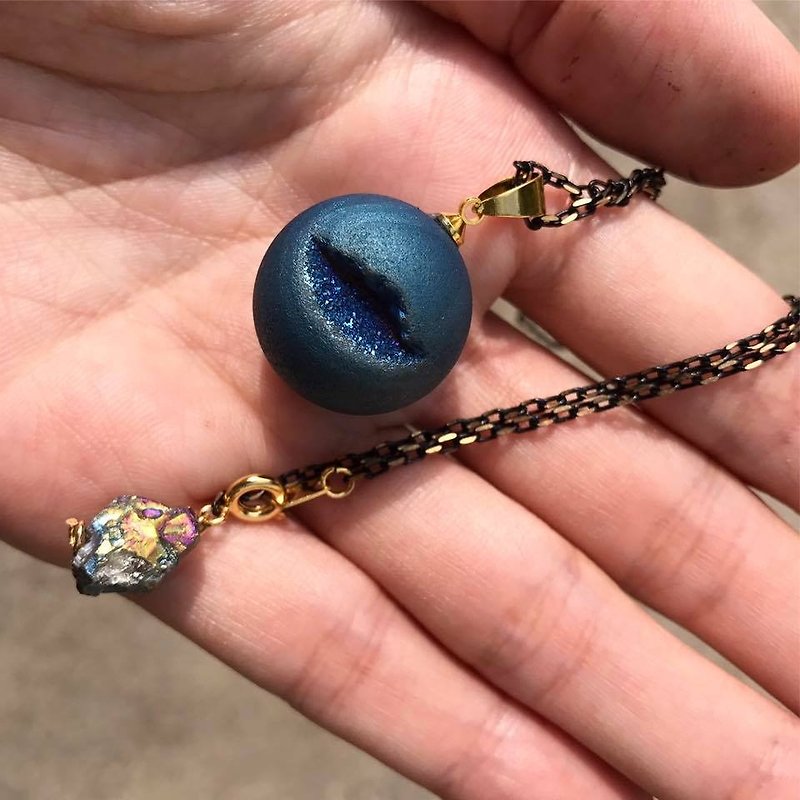 []ロスト・天然青瑪瑙メッキ笑いクリスタルケイブネックを見つけます - ネックレス - 宝石 ブルー