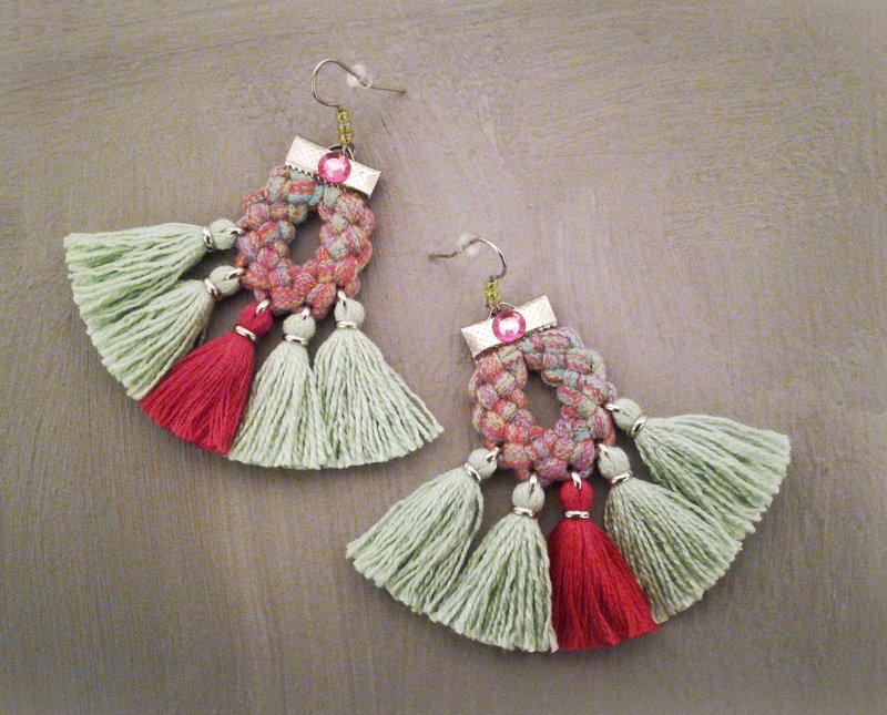 Tassel Earrings Pink Green Boho Gypsy Style Jewelry - 耳環/耳夾/耳骨夾 - 繡線 綠色