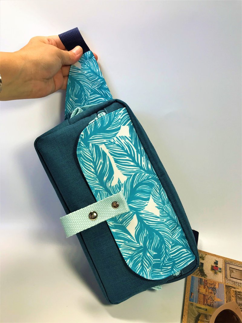 Shoulder Bag/Waist Bag - กระเป๋าแมสเซนเจอร์ - วัสดุกันนำ้ 