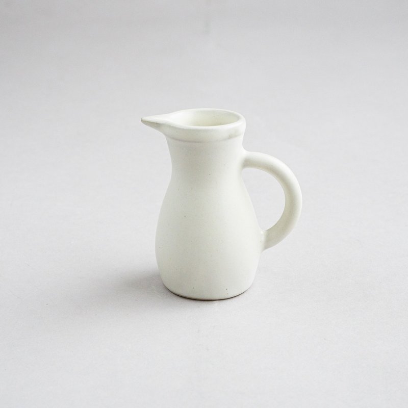 jogja creamer/white plain - ขวดใส่เครื่องปรุง - ดินเผา 