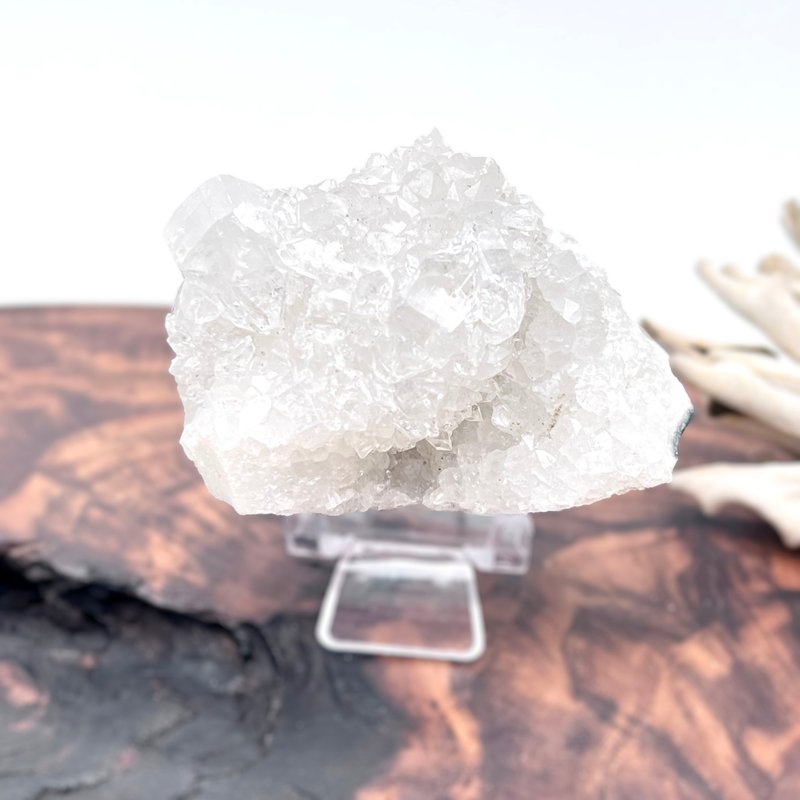 雪息。原礦 擺件 淨化 能量 療癒 l 鑽石魚眼石 爆彩 l - 裝飾/擺設  - 水晶 白色