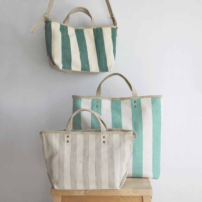 Linen AlphaBAG & BAG vertical striped cotton and linen side-carrying dual-purpose cloth bag - กระเป๋าแมสเซนเจอร์ - ผ้าฝ้าย/ผ้าลินิน หลากหลายสี