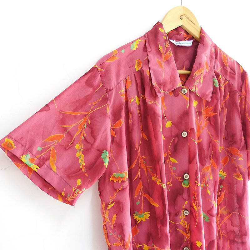 │Slowly│ scattered - vintage jacket │vintage. Retro. Literature - Women's Shirts - Polyester Multicolor