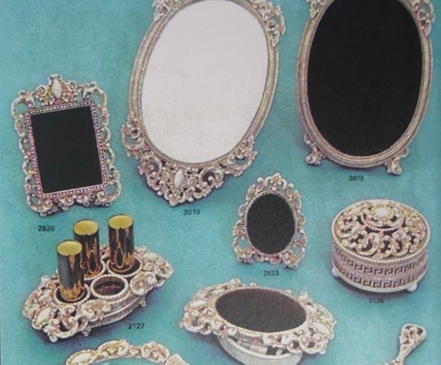 壁掛け鏡 木製 漆 花 彫刻 オーバル 楕円 和 工芸 ミラー