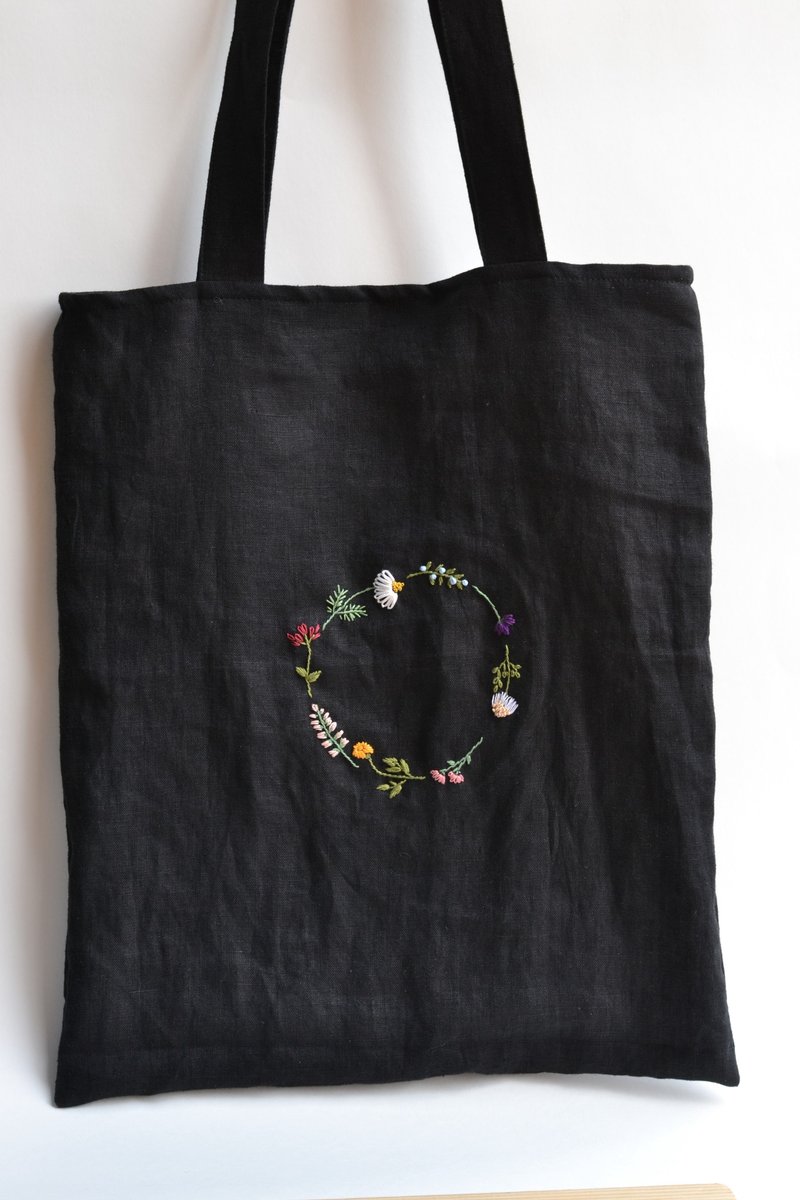 Hand embroidered natural soft linen soft bag, on cotton lining, with a pocket - 手提包/手提袋 - 環保材質 黑色