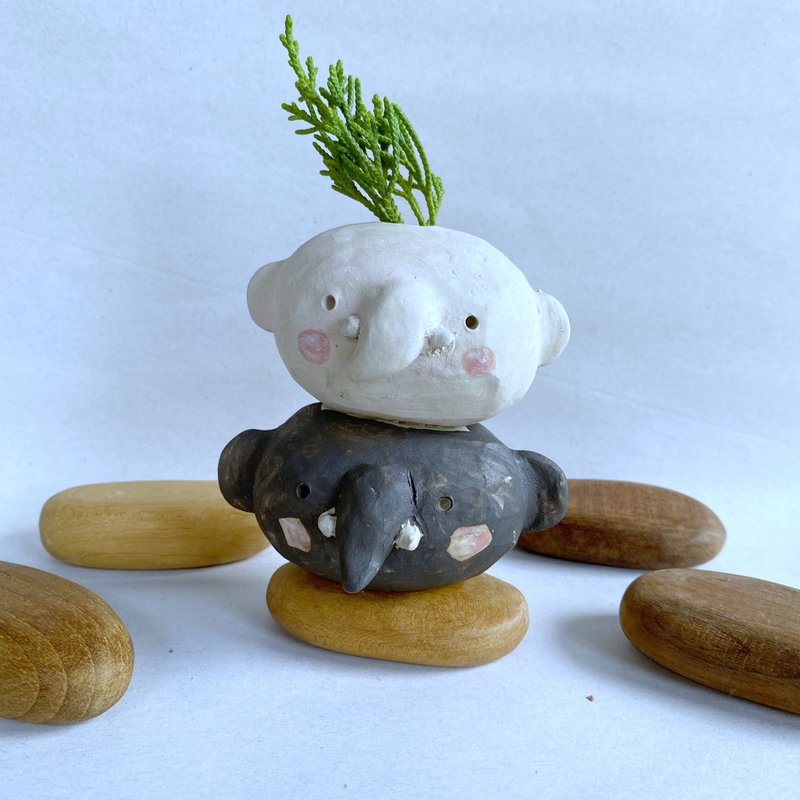 雙象花瓶 / 手工陶瓷 - 花瓶 - 陶 多色