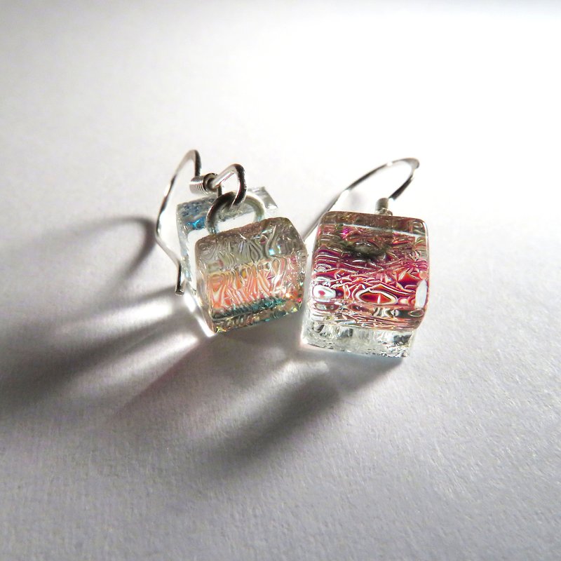 Jewelry Glass Sterling Silver Dangle Earrings / D4 - ต่างหู - แก้ว สีเงิน