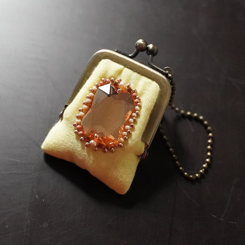 Small little bijou gamaguchi 3 - กระเป๋าเครื่องสำอาง - พลาสติก สีเหลือง