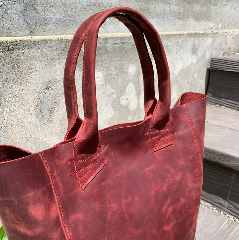 Crimson two-tone oil Wax leather Suixing tote bag only this one - Messenger Bags & Sling Bags - Genuine Leather Red