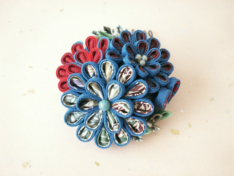 [New color] Kimami crisp and crisp hair made from old cloth [blue / red] - Hair Accessories - Silk Blue